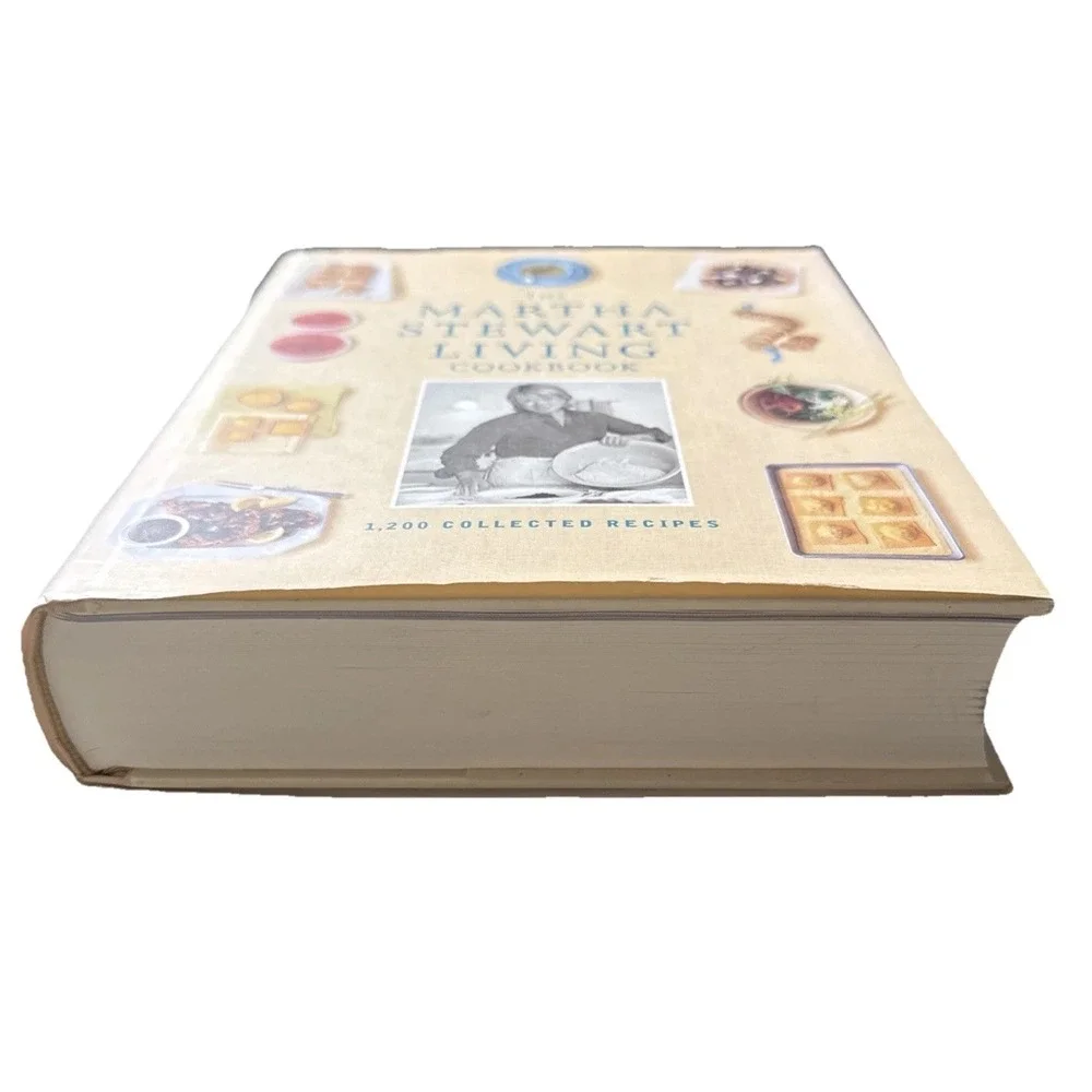 The‎ Martha Stewart Living Cookbook 1200 Collected Recipes 2000 First Edition